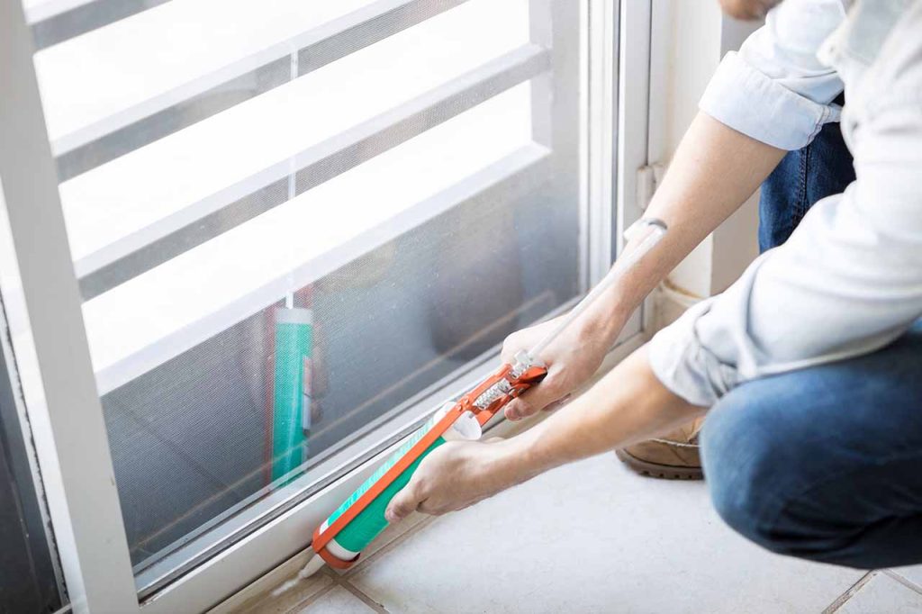 華信鋁門窗,新店鋁門窗施工